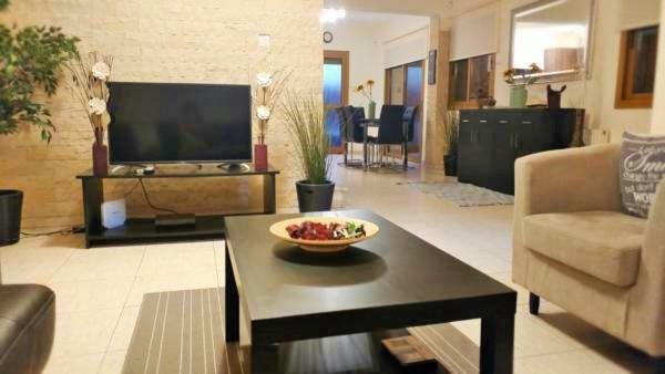 Alkinoou Residence Limassol Extérieur photo